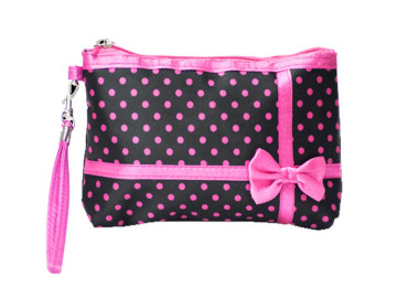 NECESSAIRE EST.POA...